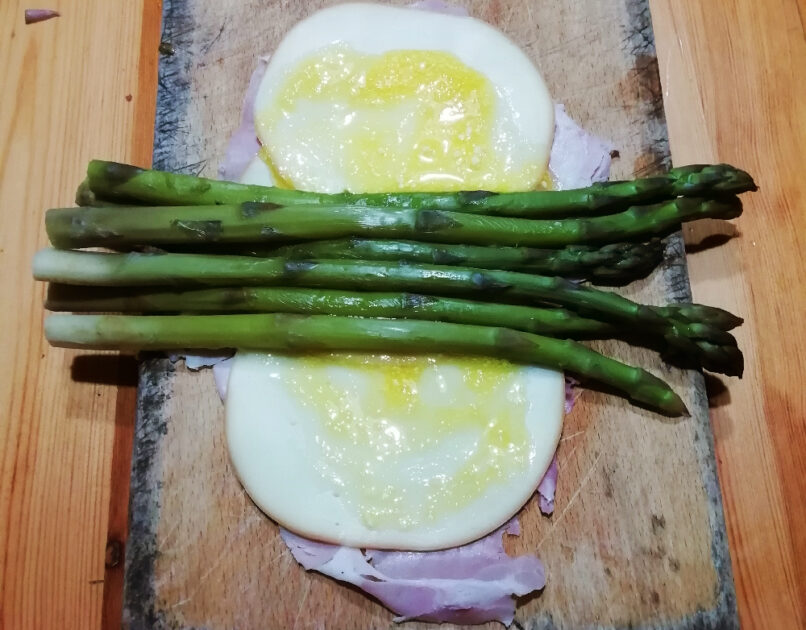 Involtini Di Asparagi Con Prosciutto E Scamorza Semplicemente Betta