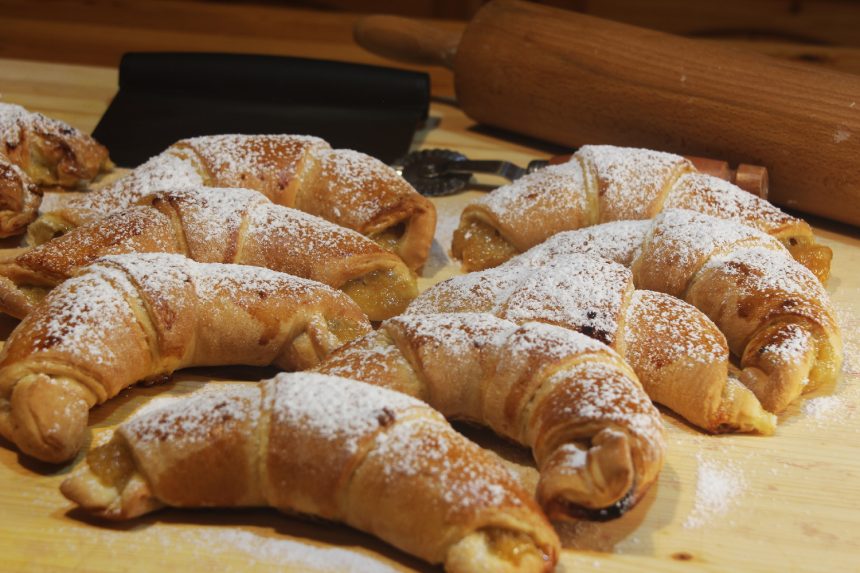 Cornetti alla marmellata - Semplicemente Betta